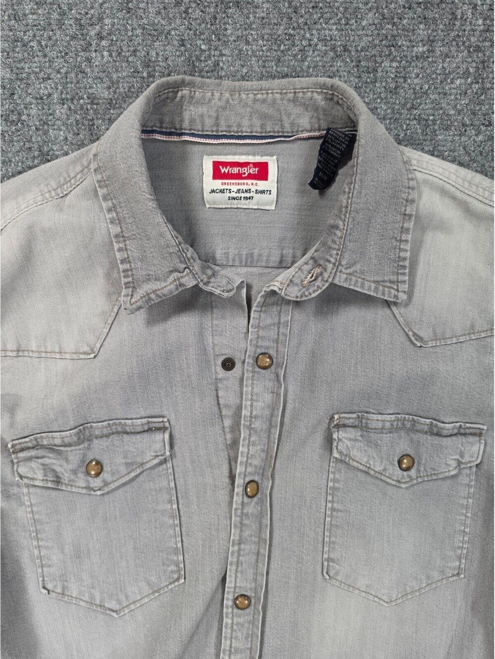 Wrangler Western Shirt Mens M Gray Faded Denim Pearl Snap Stretch Cowboy